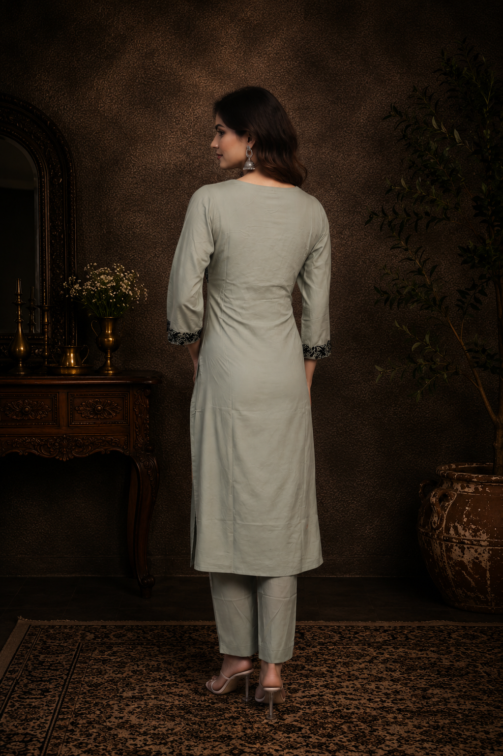 Lates Trending suit